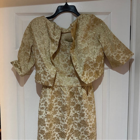 Vintage 1960s Harry Keiser gold evening gown - Picture 6 of 10